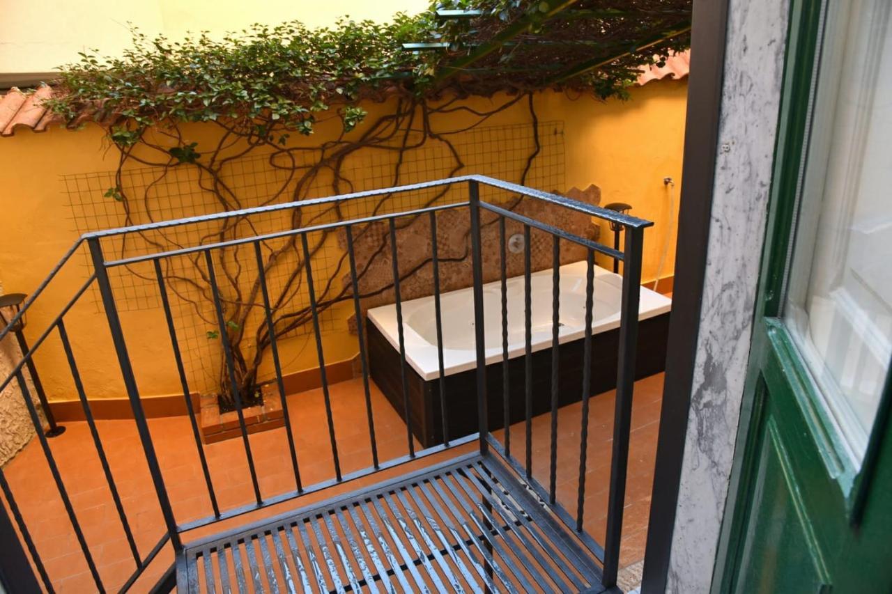 Ripa Garden Room And Suite サレルノ エクステリア 写真